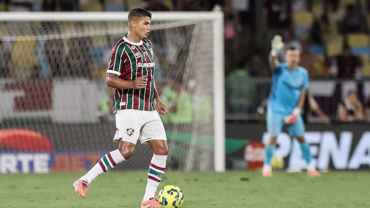 Thiago Silva durante un partido con Fluminense