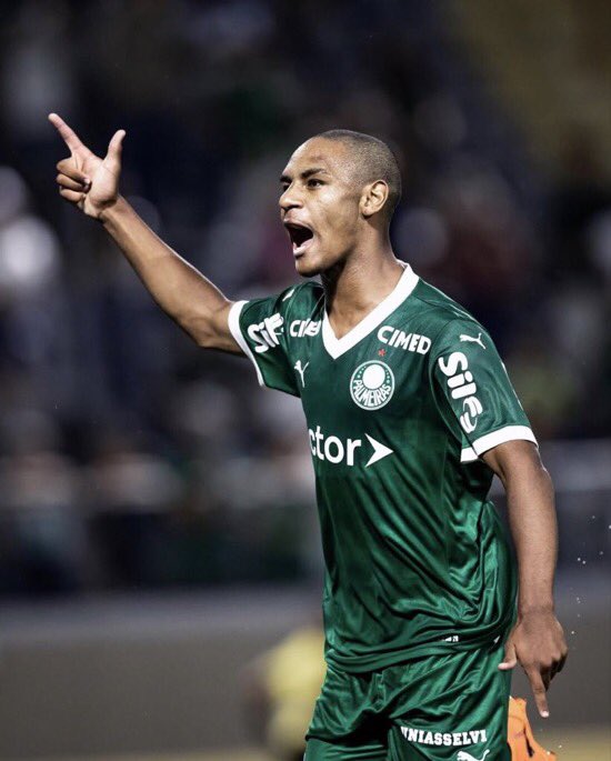 Real Madrid enters the bidding war with Chelsea for the signing of Eduardo Conceição