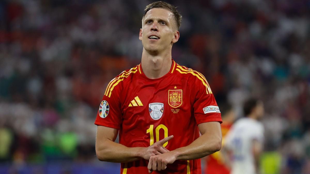 Dani Olmo ha aprovechado las lesiones para hacerse con la titularidad en la selección española / EFE