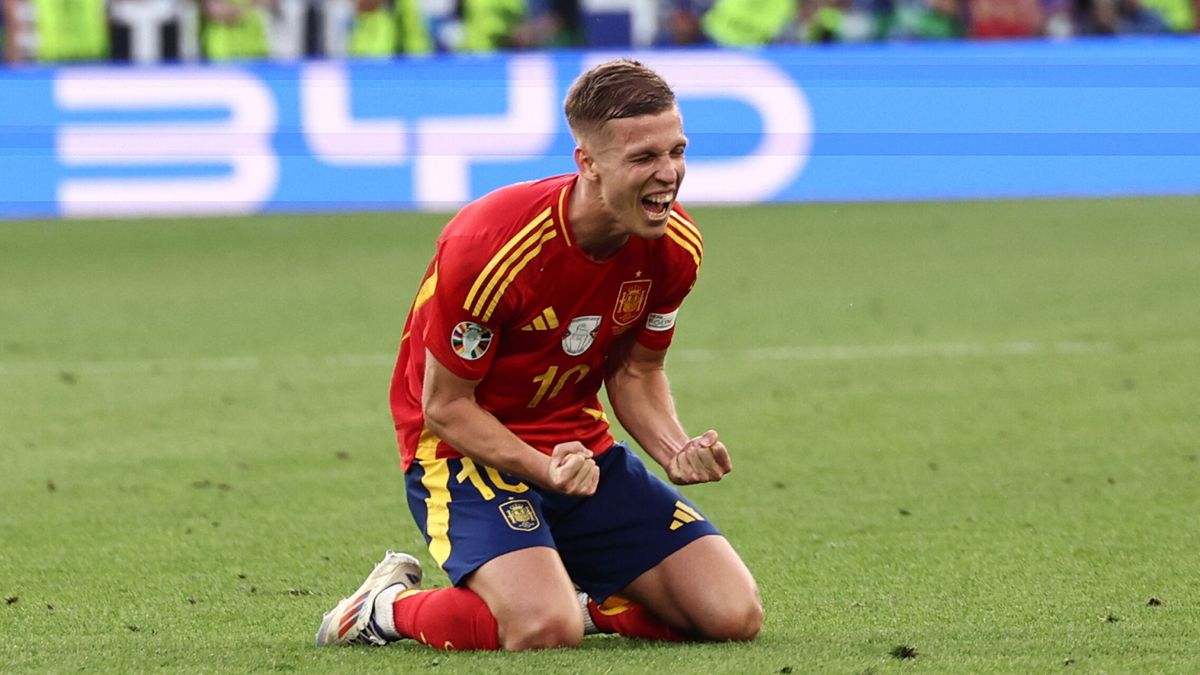 Dani Olmo celebrating a goal with the Spanish national team