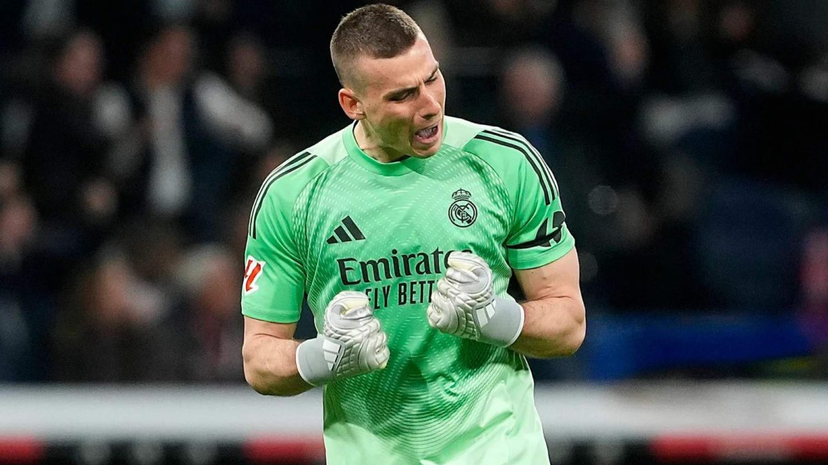 Andriy Lunin celebra un gol del Real Madrid