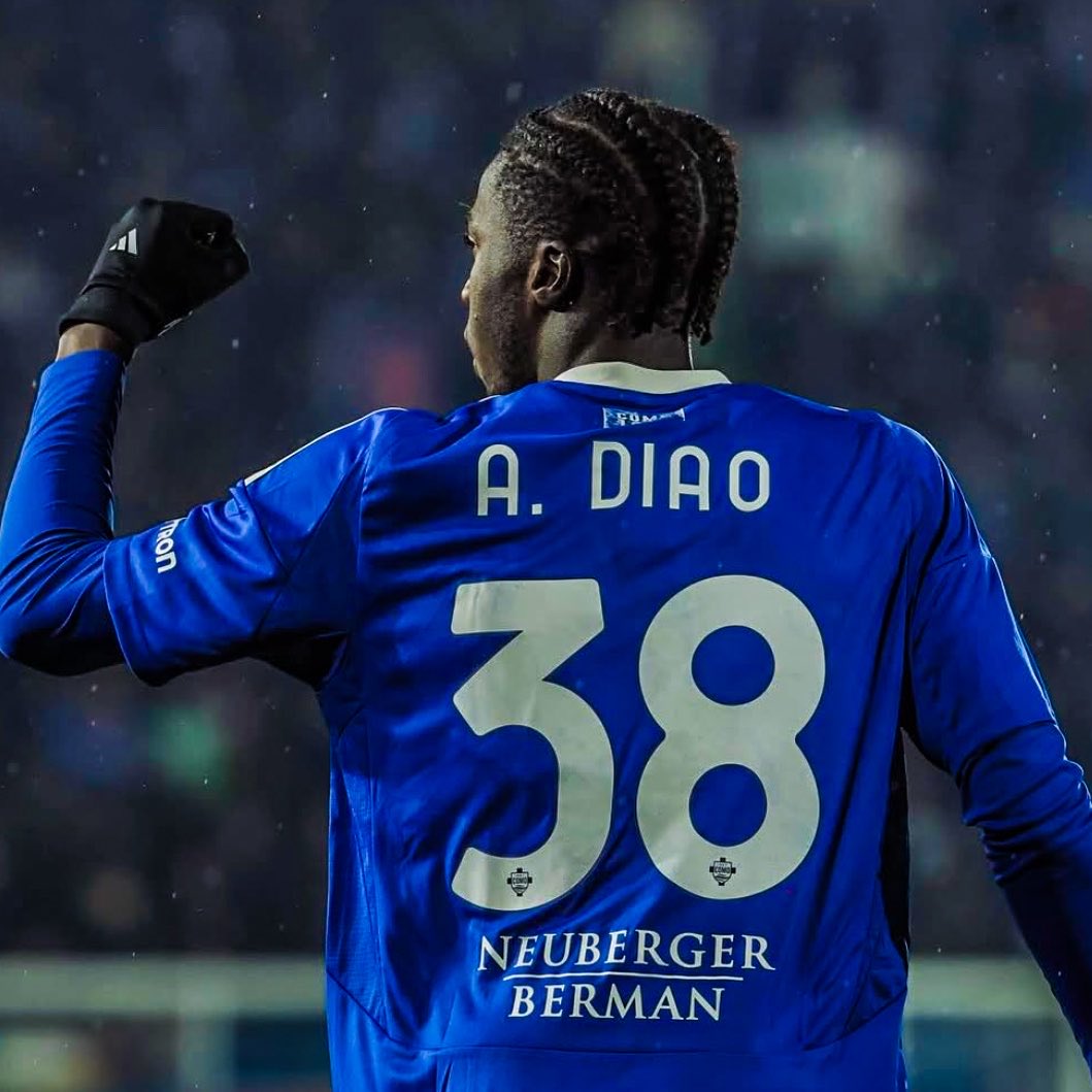 El Como fija en 55 millones de euros la venta de Assane Diao ante el interés del Manchester United