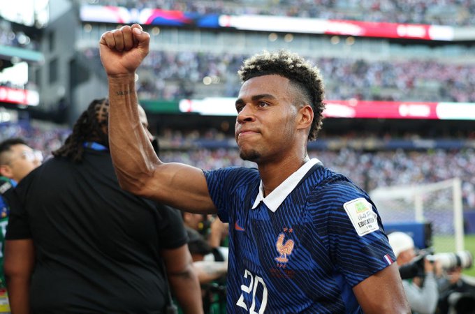 Última hora en el PSG: RMC Sport desvela la oferta de renovación a Désiré Doué para frenar a la Premier League