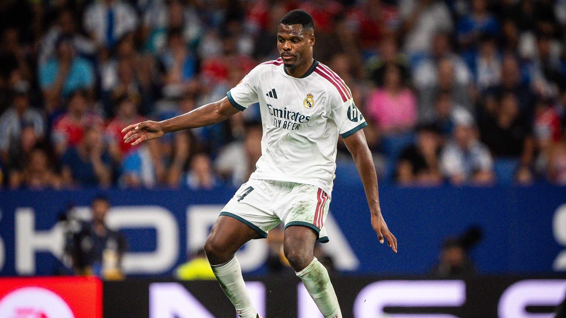 Dumfries no pudo rechazar al Real Madrid
