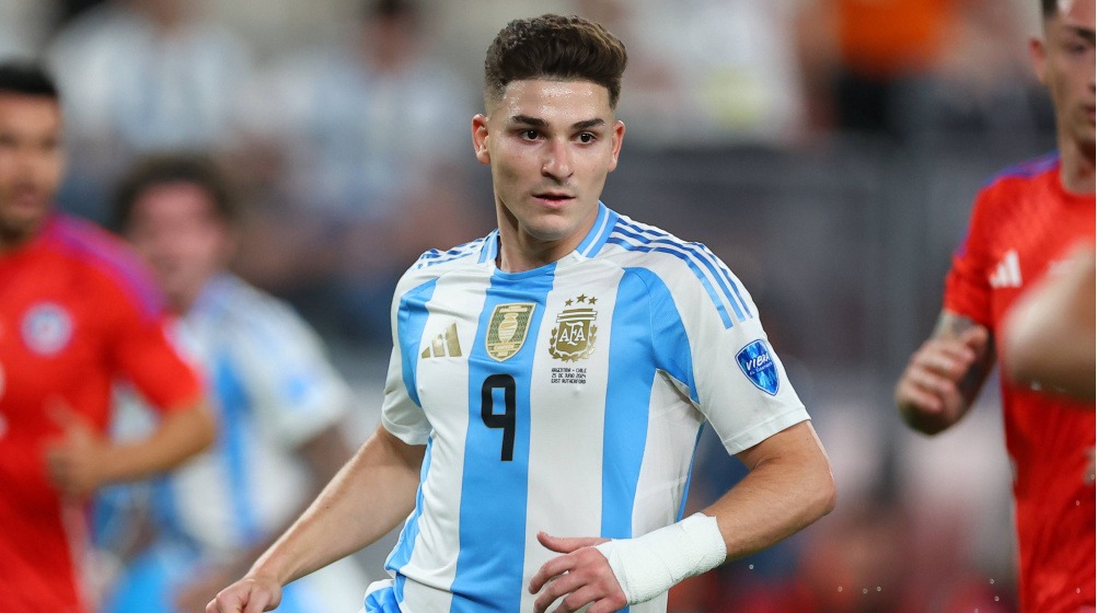 Barcelona Forgets about Julián Álvarez