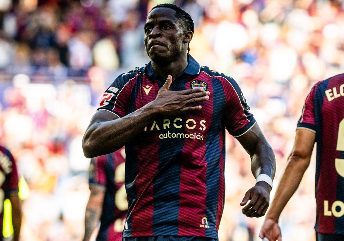 El Barcelona seguirá espiando a Etta Eyong