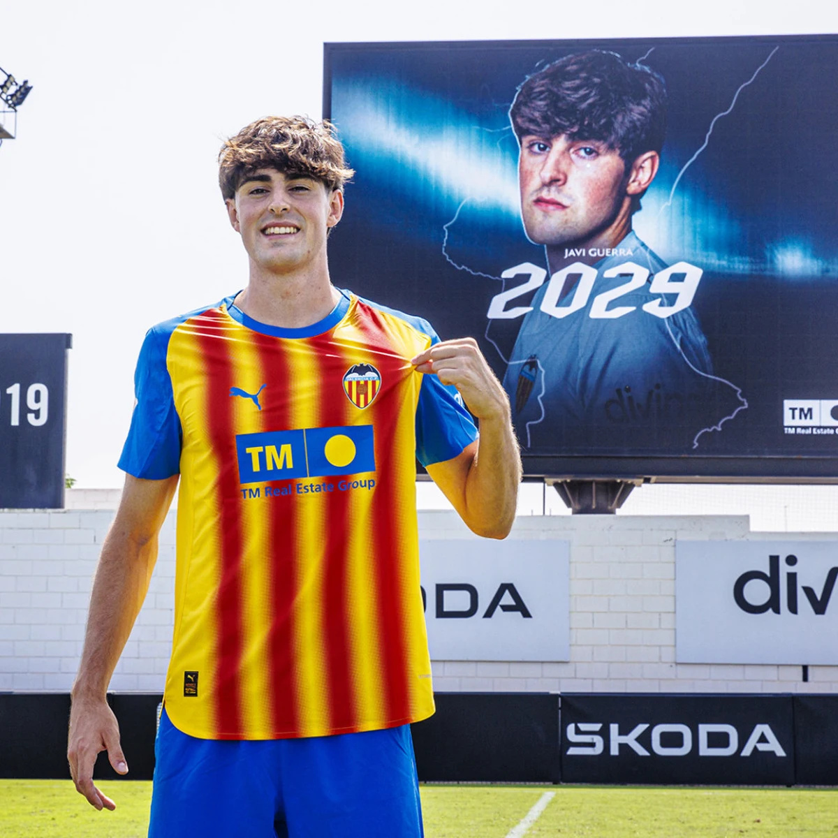 El Barcelona sigue pendiente de Javi Guerra