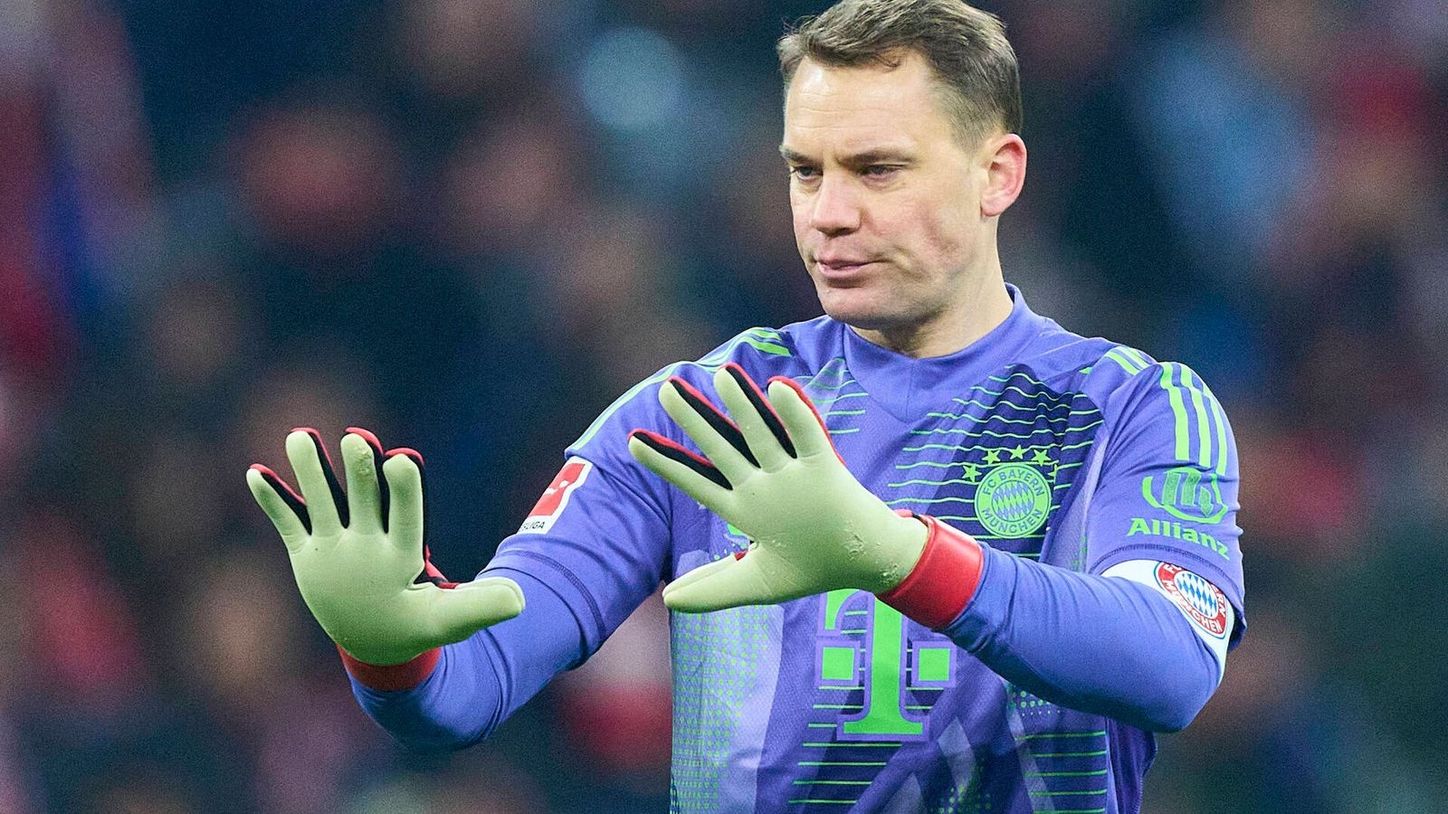 El Bayern se piensa el futuro de Neuer