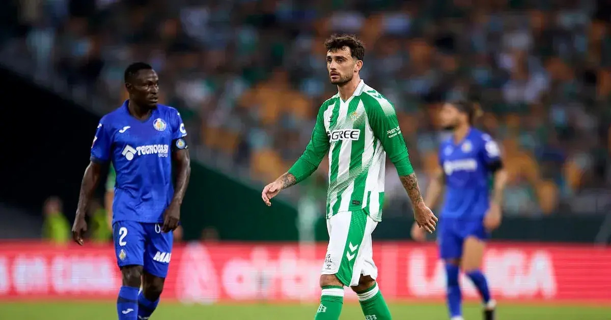 El Betis tasa en 100 millones a Troy Parrott
