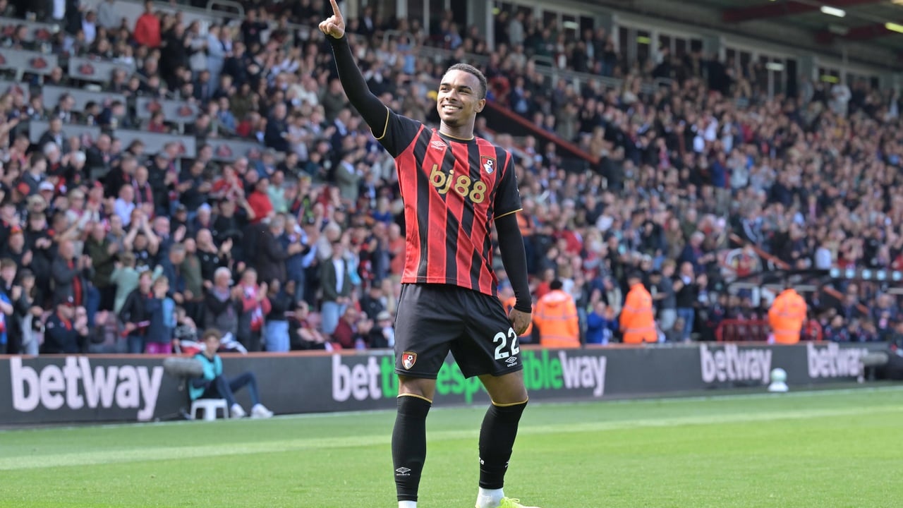 El Bournemouth pasa del interés del Barcelona en Kroupi
