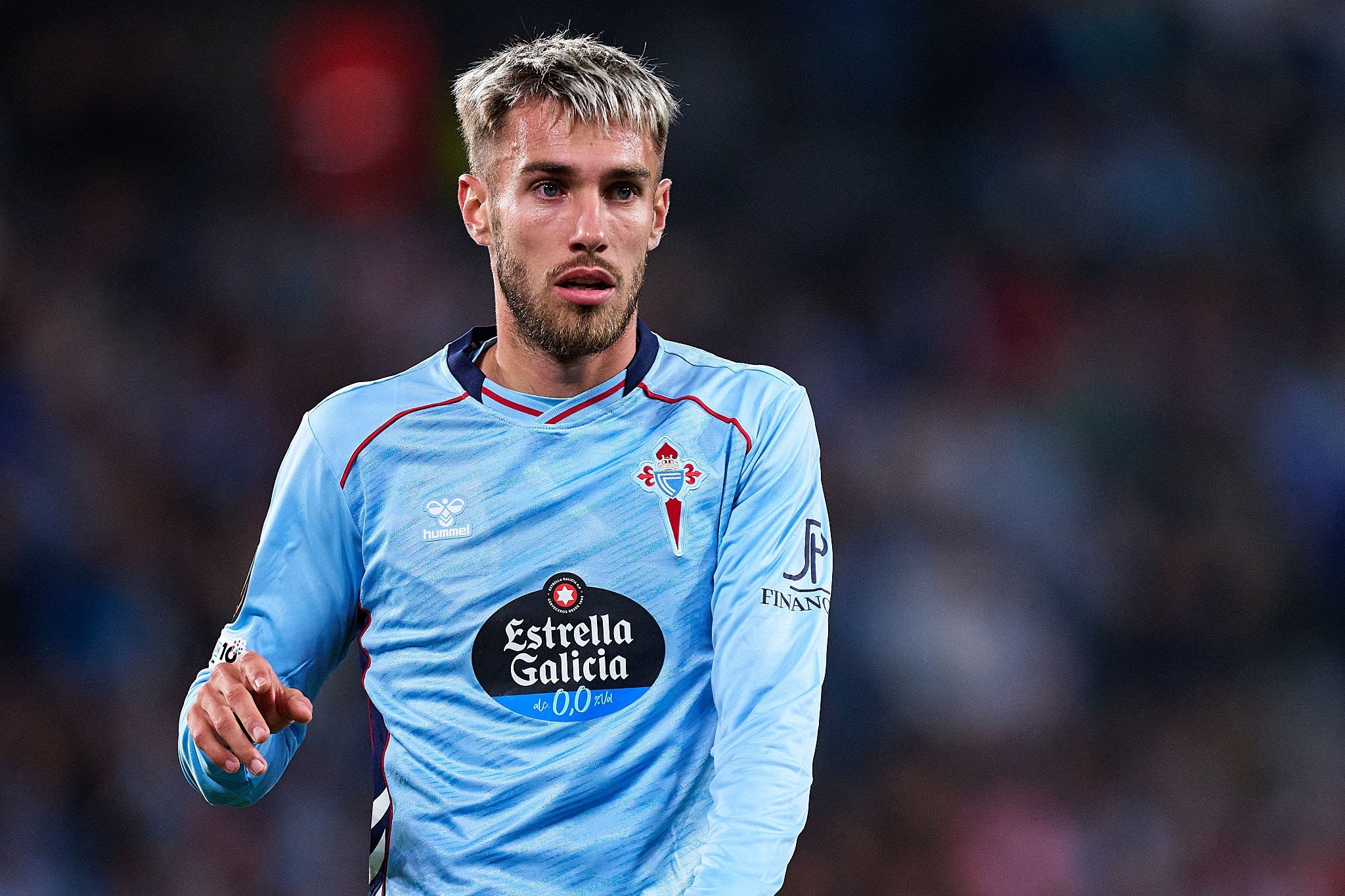 Celta wants more money for Mingueza