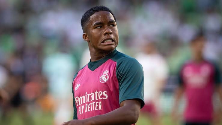 El Liverpool insiste en fichar a Endrick
