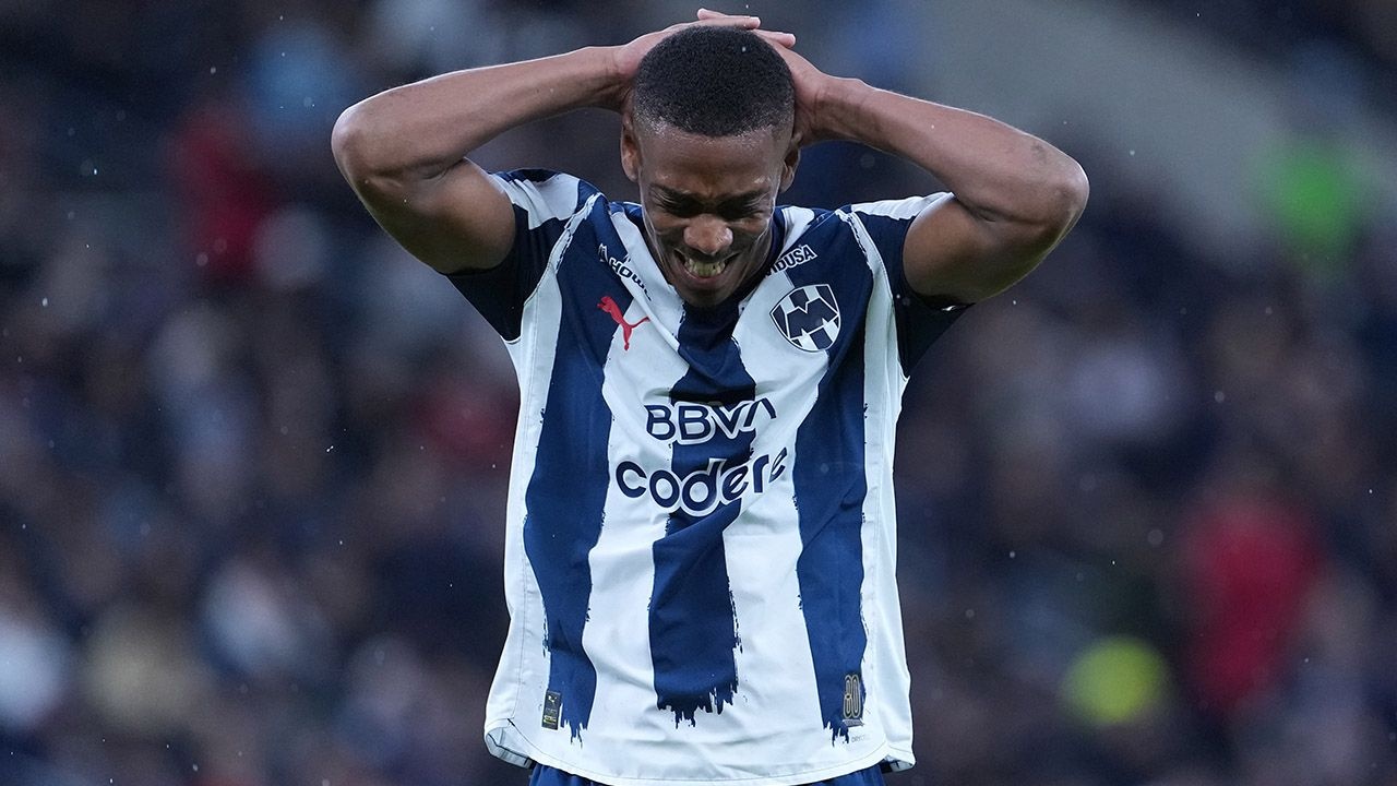 El Málaga medita fichar a Martial