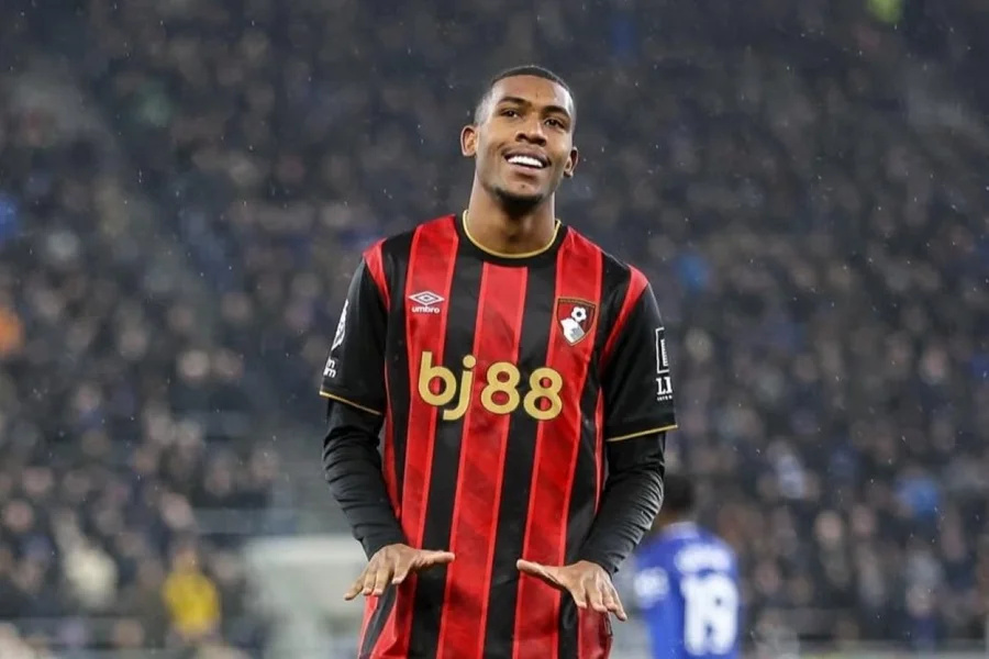 El Real Madrid sigue a Rayan