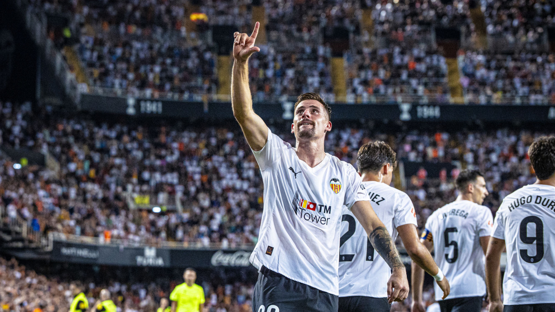 El Valencia acelera la venta de Santamaría