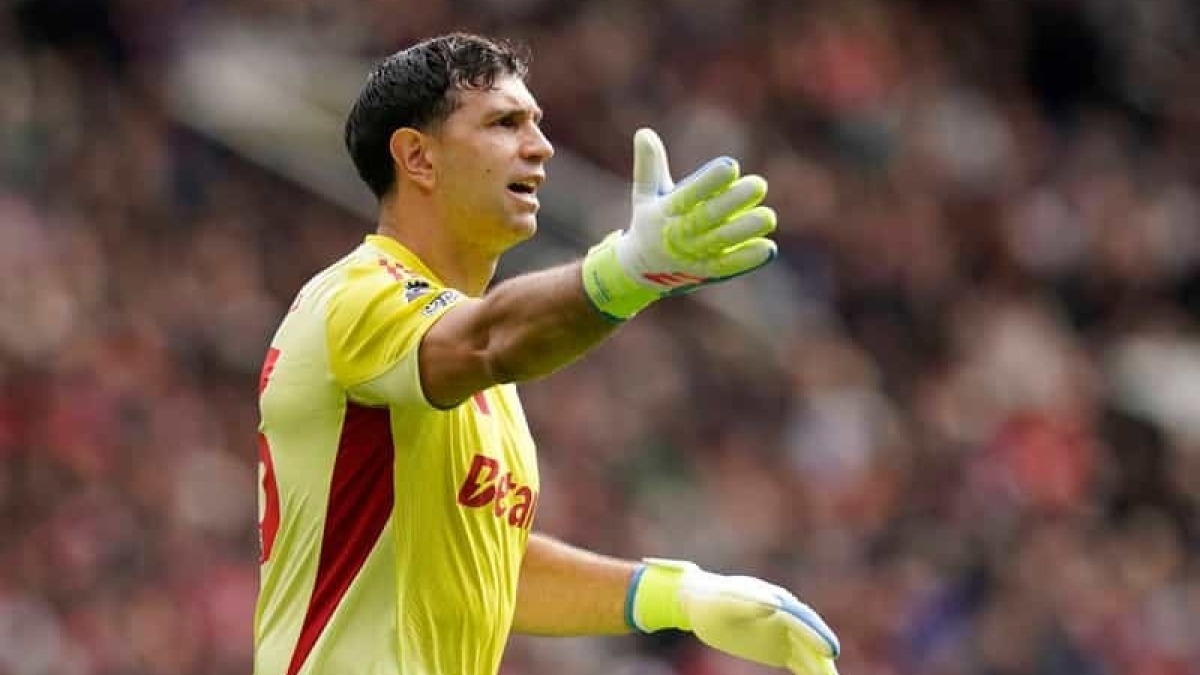 El Dibu Martínez no se va del Aston Villa