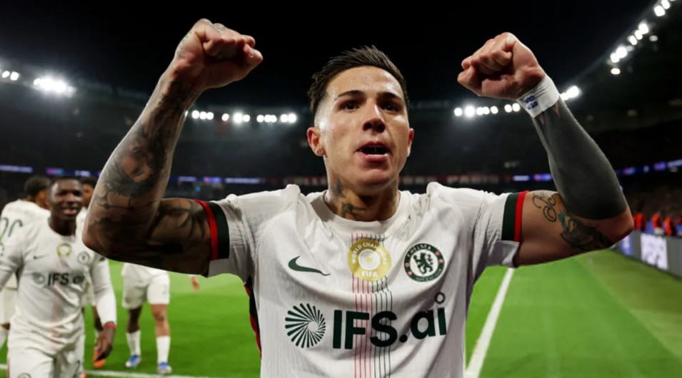 Oferta de 200 millones por Enzo Fernández