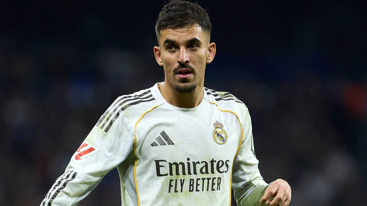 Dani Ceballos durante un partido con el Real Madrid
