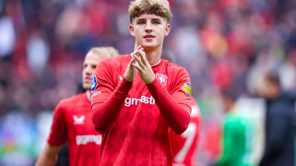Ruud Nijstad celebrating a Twente victory
