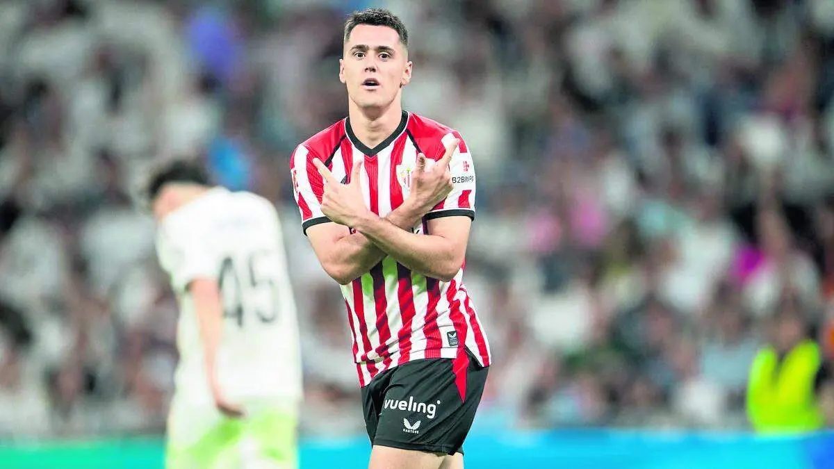 Urko Izeta celebra un gol anotado con el Athletic Club