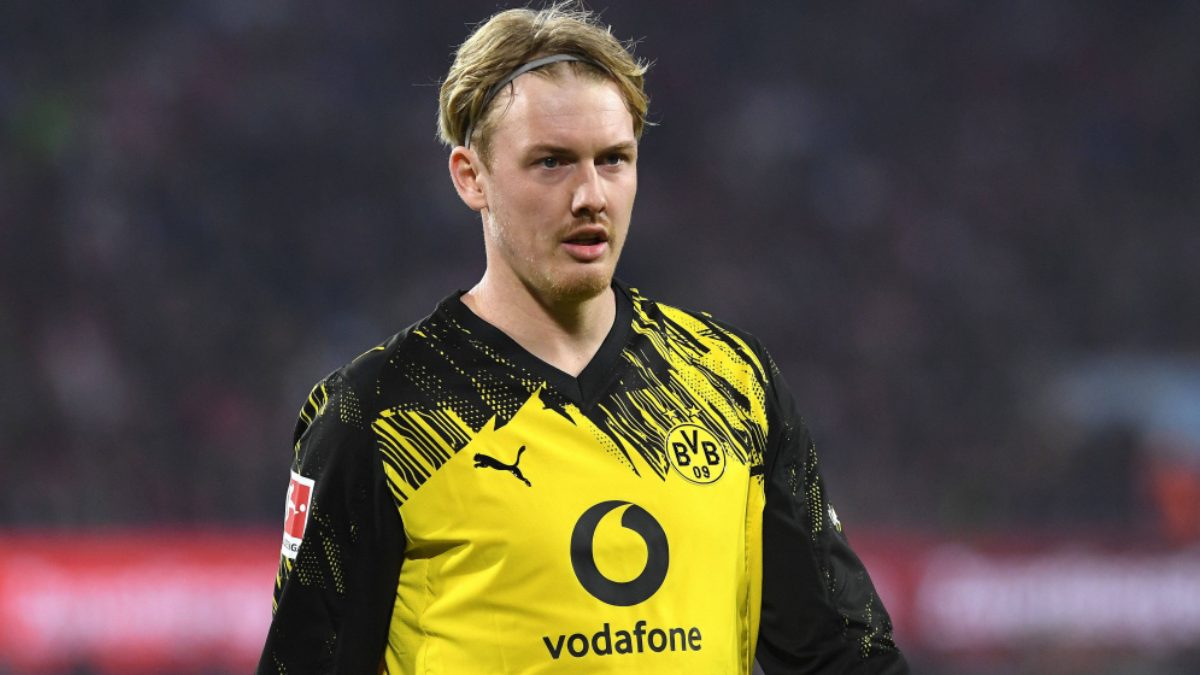 Julian Brandt durante un partido con el Borussia Dortmund