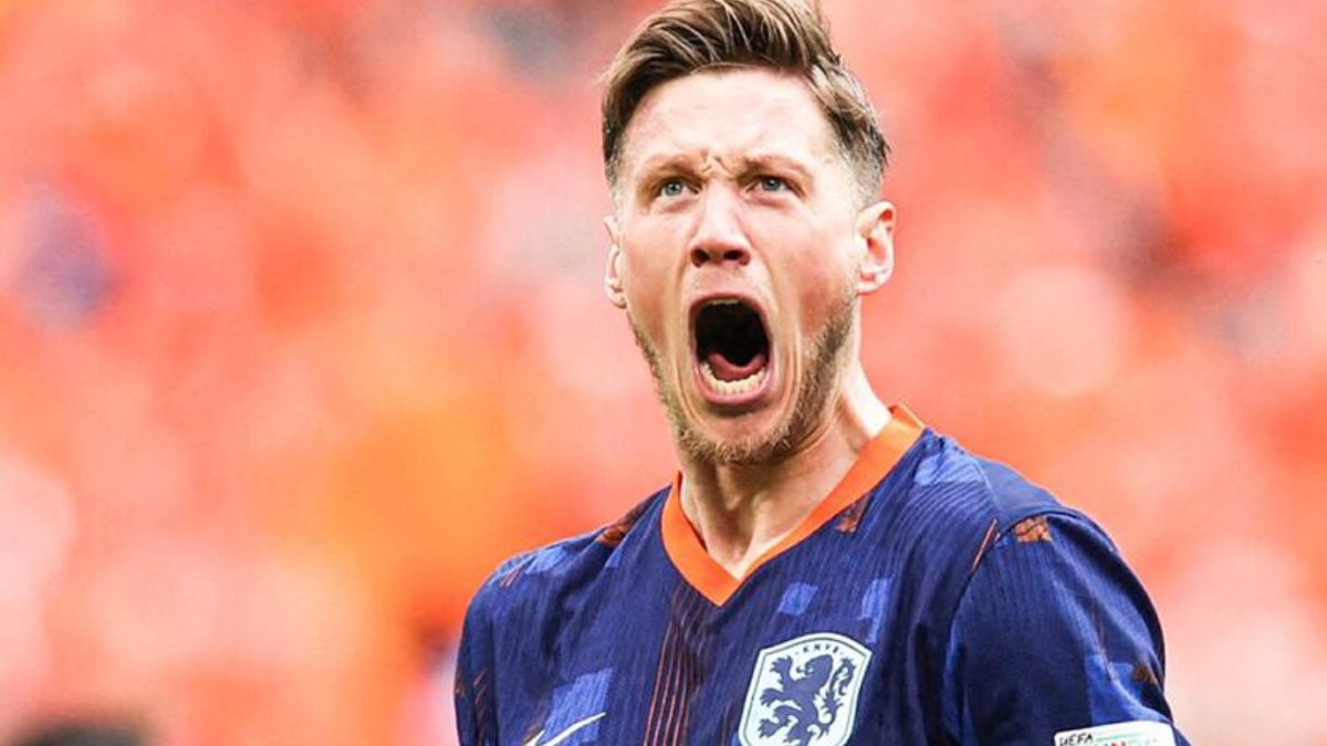 Wout Weghorst celebra un gol anotado con Países Bajos