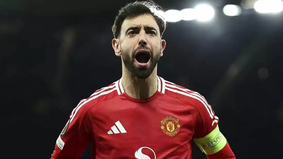 Bruno Fernandes celebrating victory