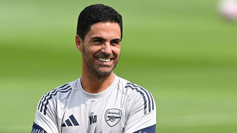 Arteta en el entrenamiento con el Arsenal FC