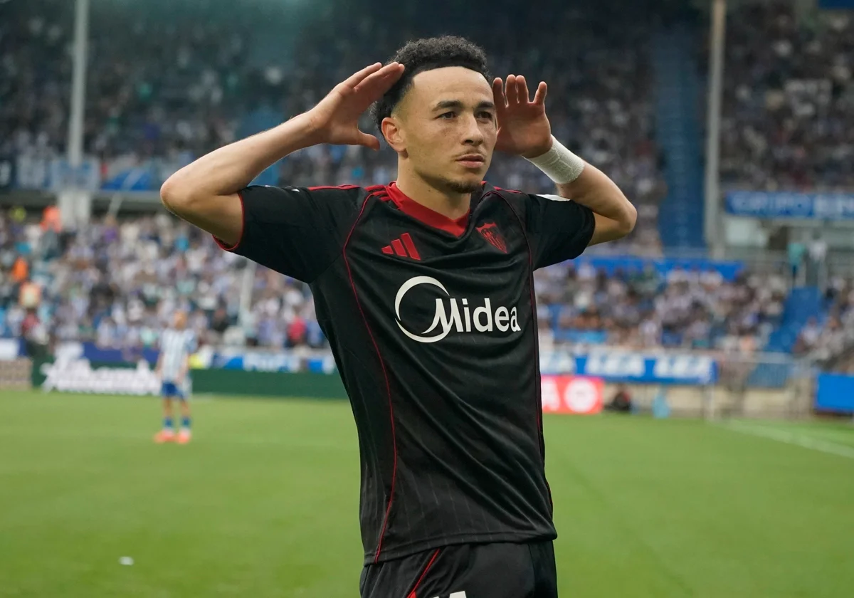Rubén Vargas celebrando el gol