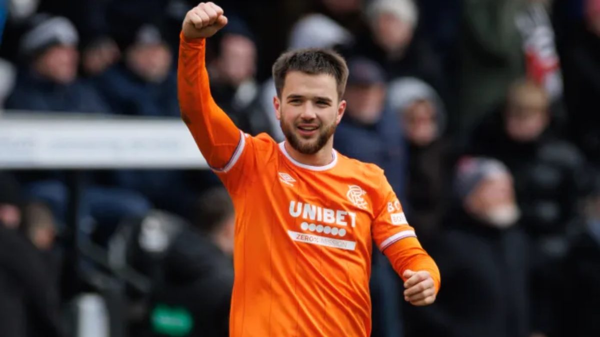 Nicolas Raskin celebra un gol anotado con el Rangers