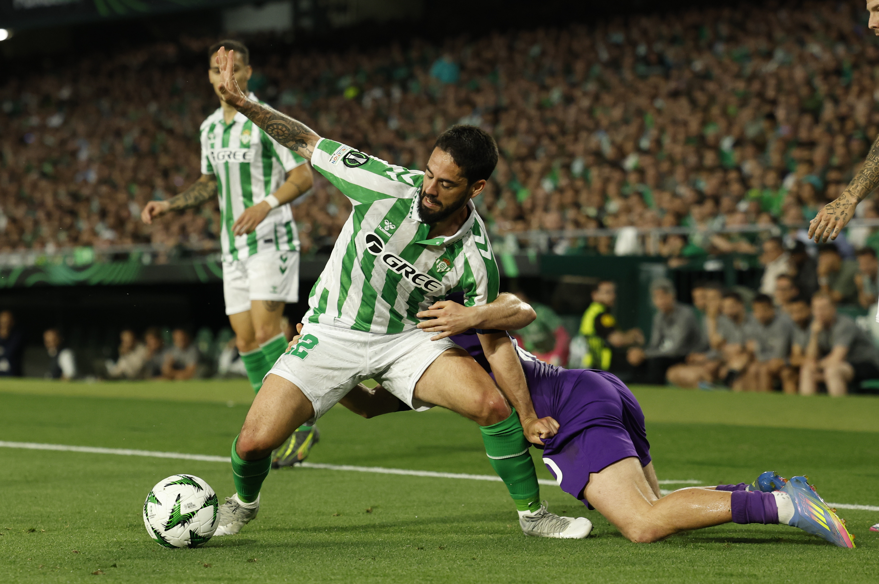 Isco arroja dudas en el Betis