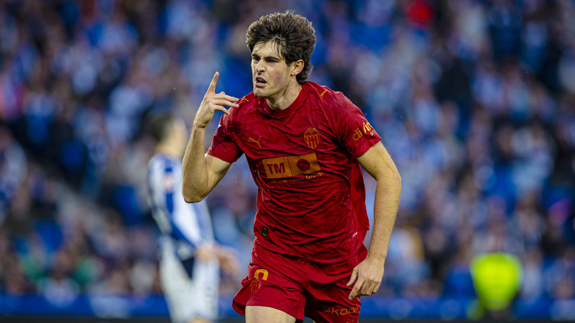 Javi Guerra no se va del Valencia