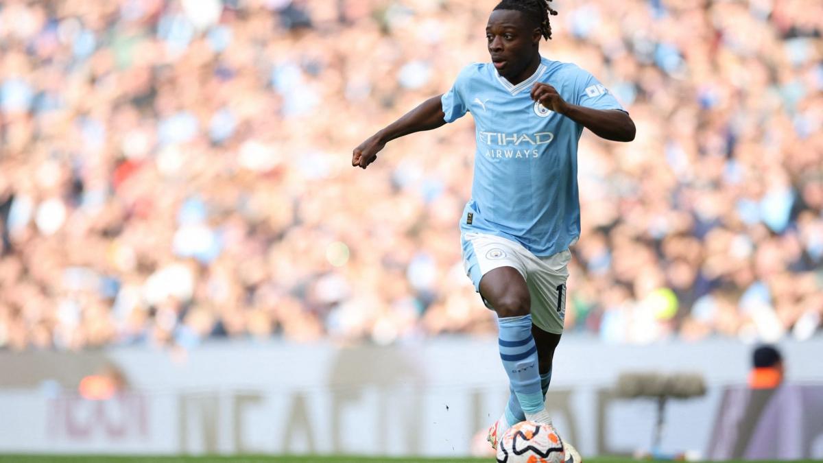 Jérémy Doku, Manchester City player
