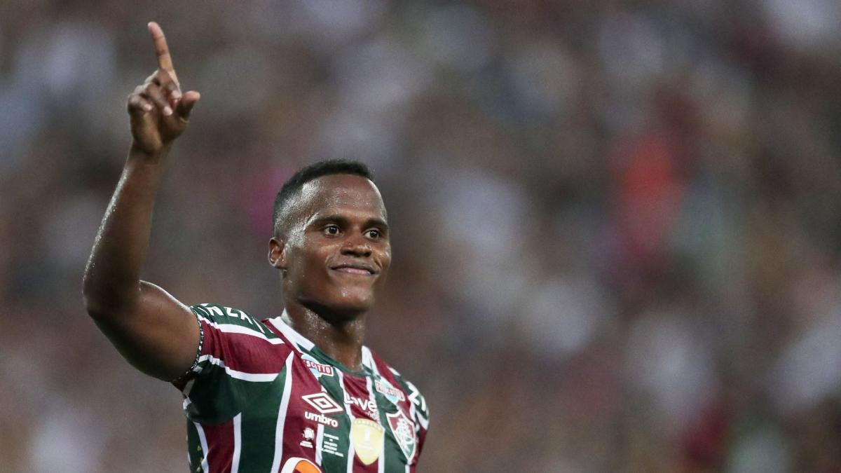 Jhon Arias during his time with Fluminense
