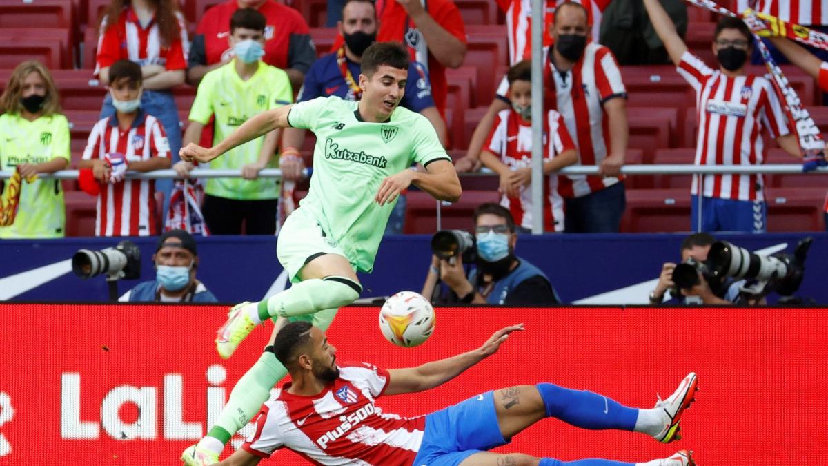 Jon Morcillo durante un partido con el Athletic Club