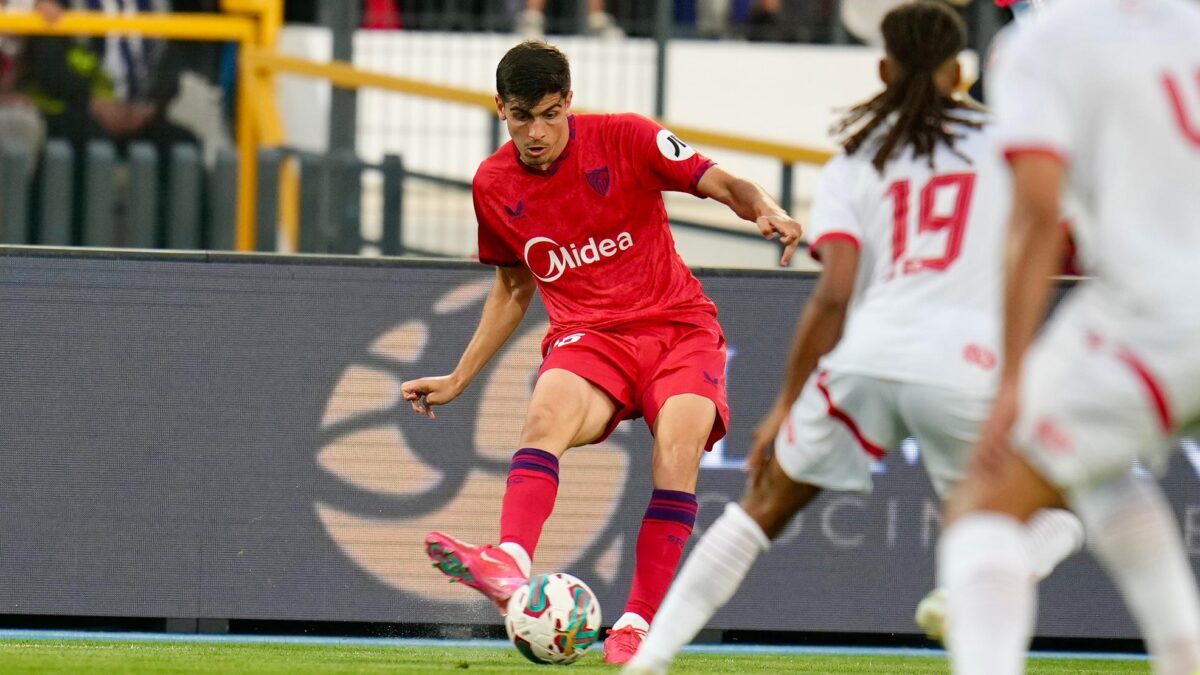 Juanlu Sánchez during a match with Sevilla