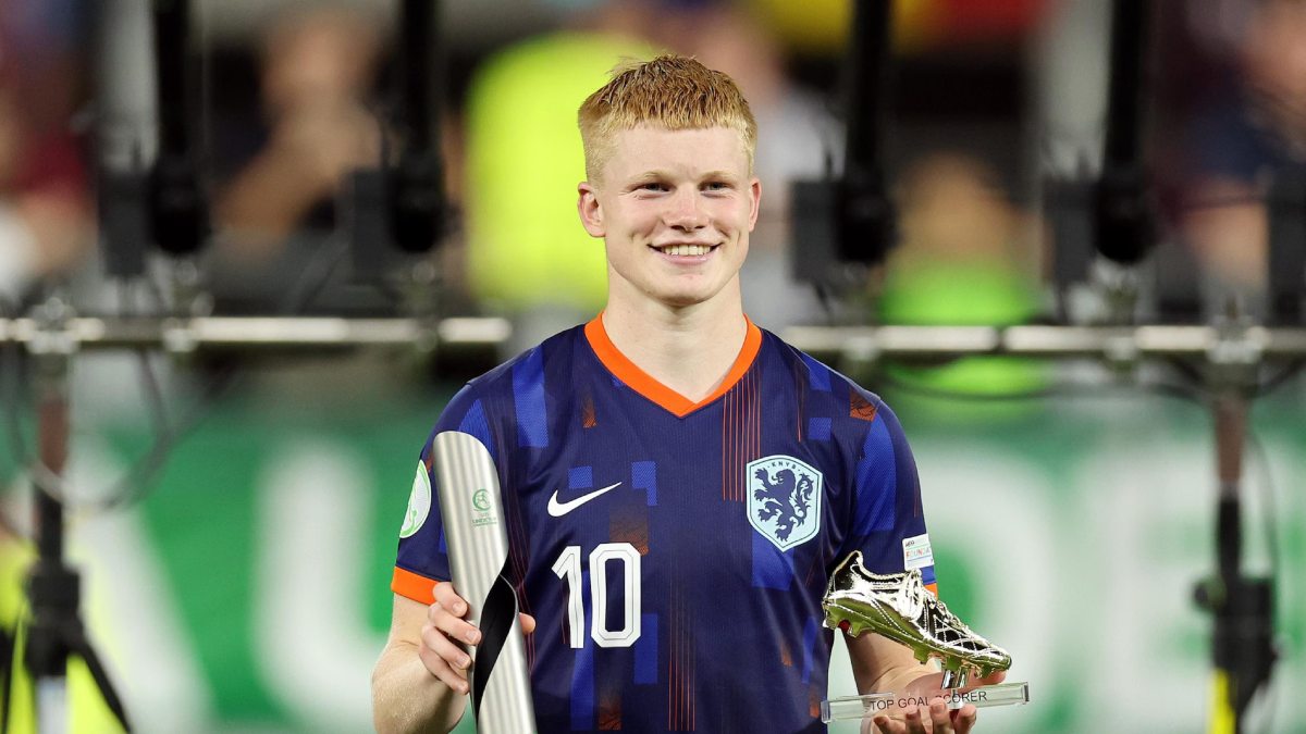 Kees Smit, catalogado como el nuevo Pedri por Ronald Koeman