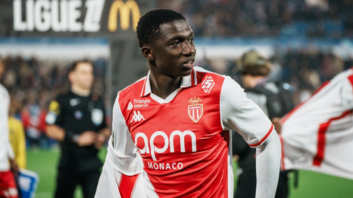 Barcelona wants to sign Lamine Camara after confirming Frenkie de Jong's injury