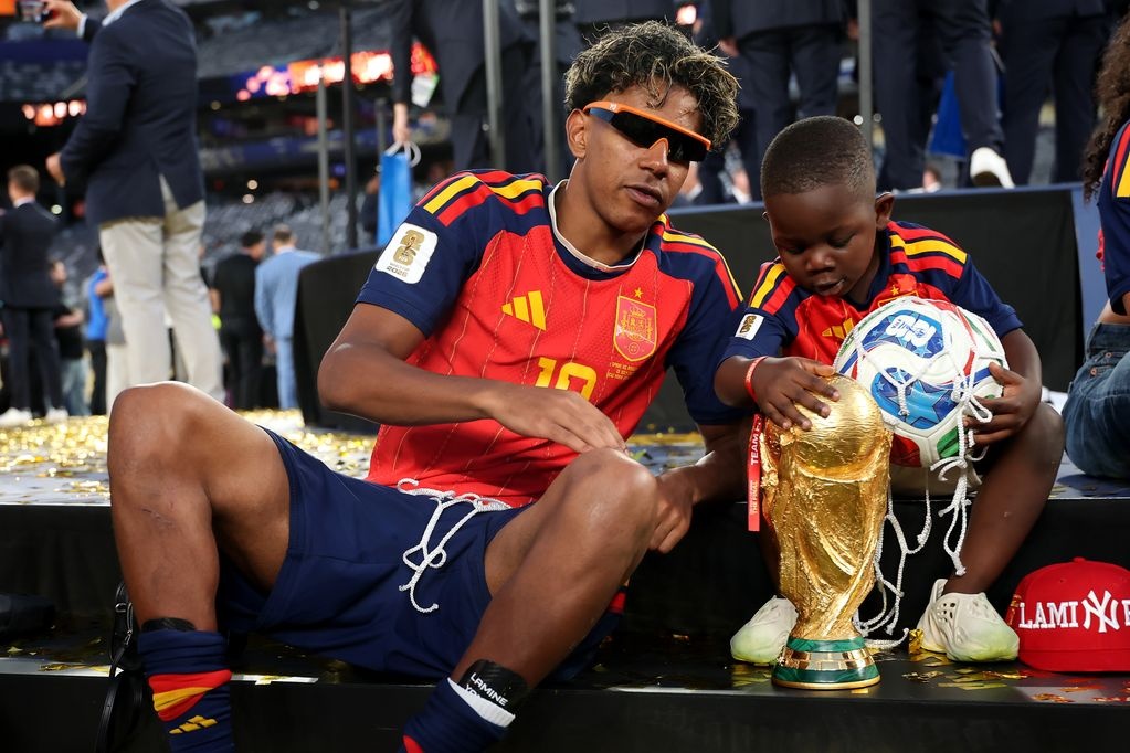 Lamine, favorito para ganar el Balón de Oro
