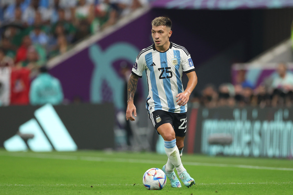 Lisandro Martínez back on the scene