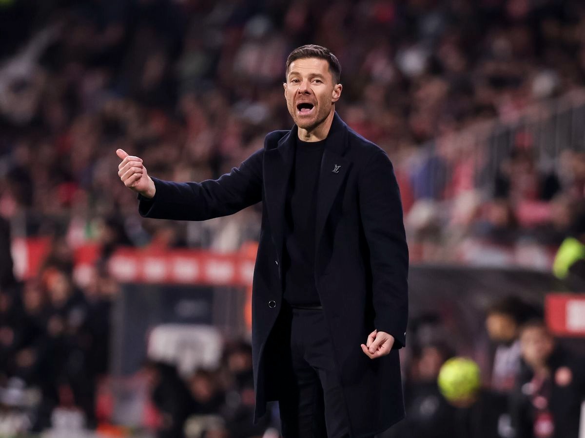 Liverpool mira de reojo a Xabi Alonso