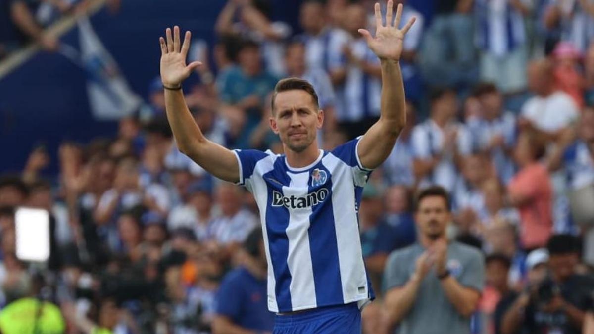 Luuk De Jong aparece en la agenda del Valencia