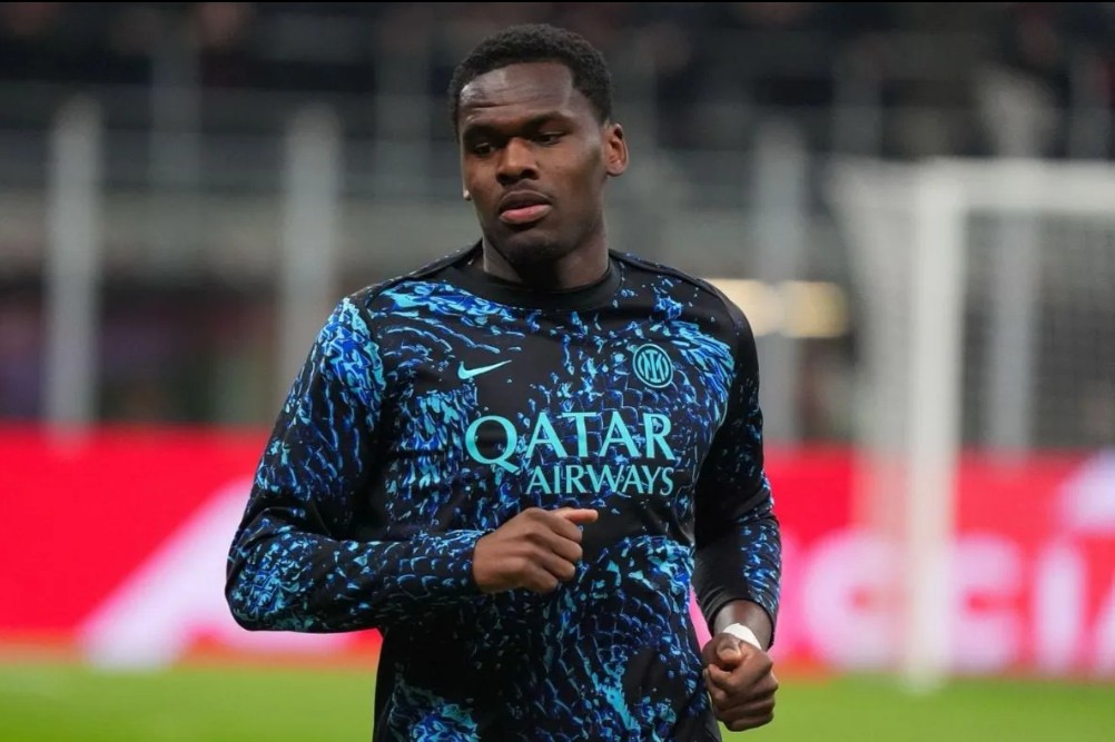 Manchester United interested in signing Ange-Yoan Bonny