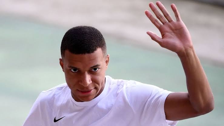 Mbappé continues to face criticism at Real Madrid