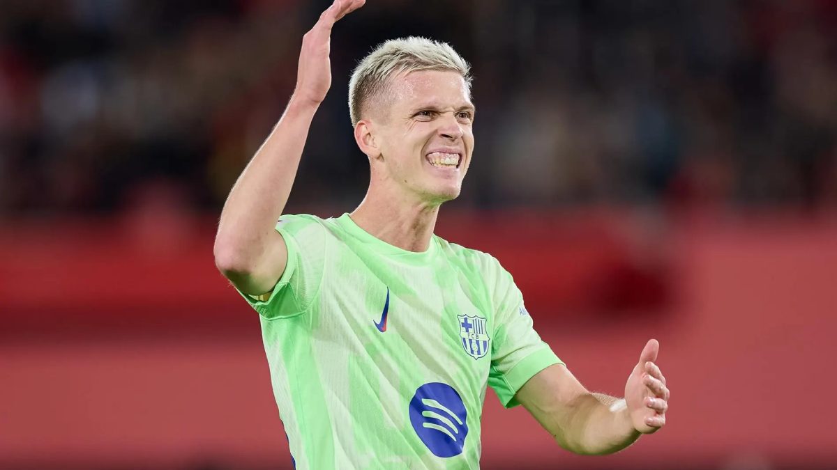 Dani Olmo durante un partido con el FC Barcelona