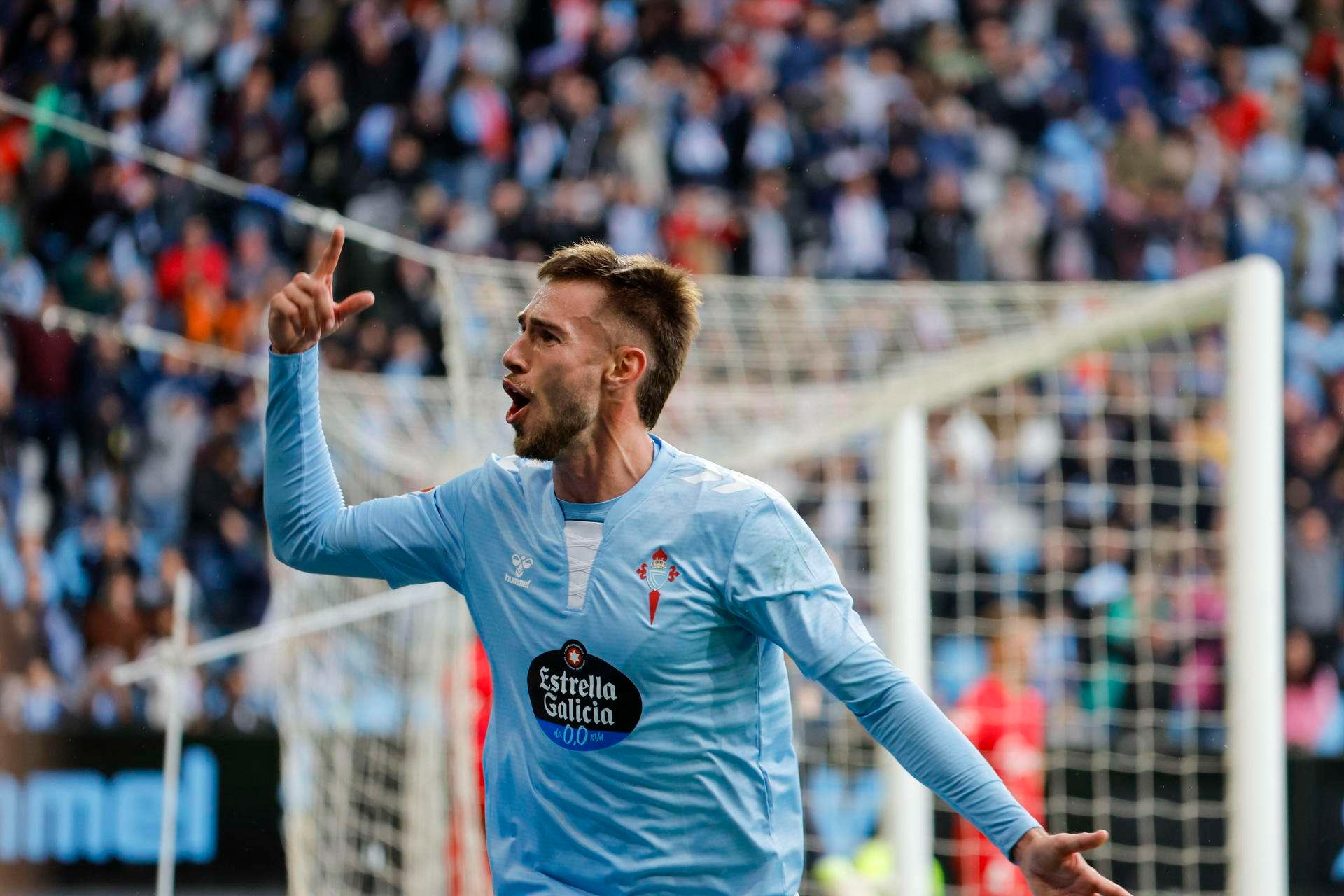 Mingueza se queda en el Celta