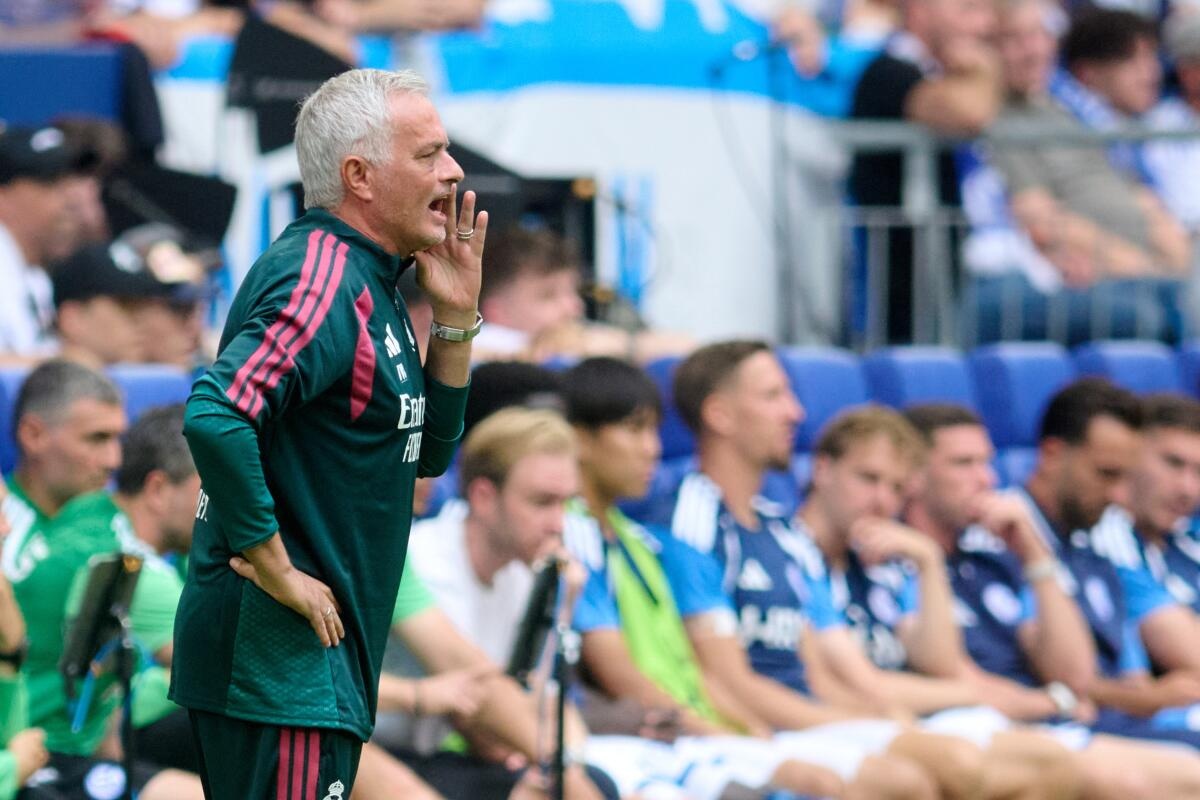 Mourinho muy criticado en el Real Madrid