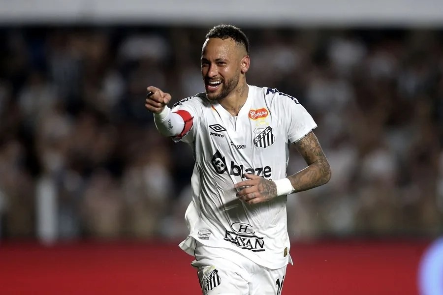 Neymar amaga con su retirada