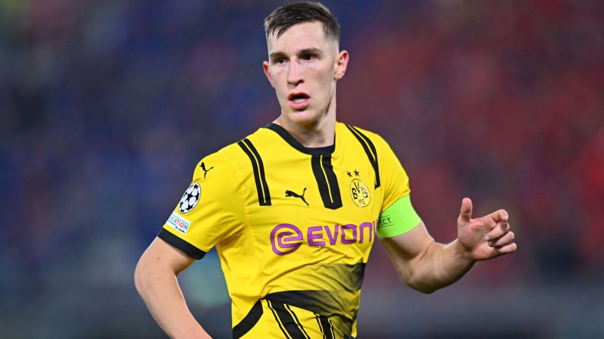 Nico Schlotterbeck, defensa central del Borussia Dortmund