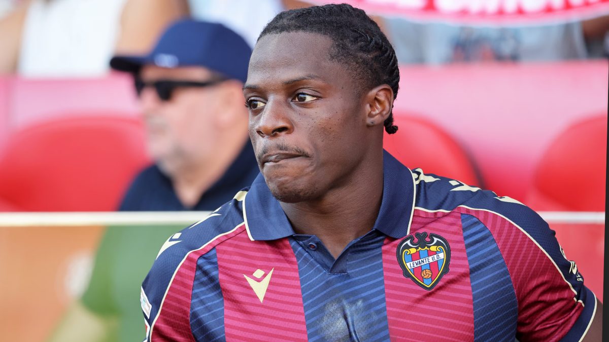 Etta Eyong durante un partido del Levante